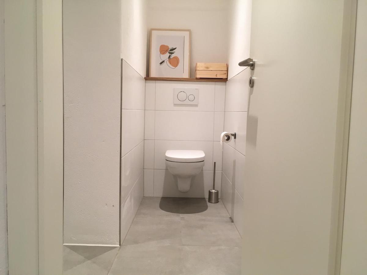 Ferienwohnung Rotes Haus シュナイッタッハ エクステリア 写真