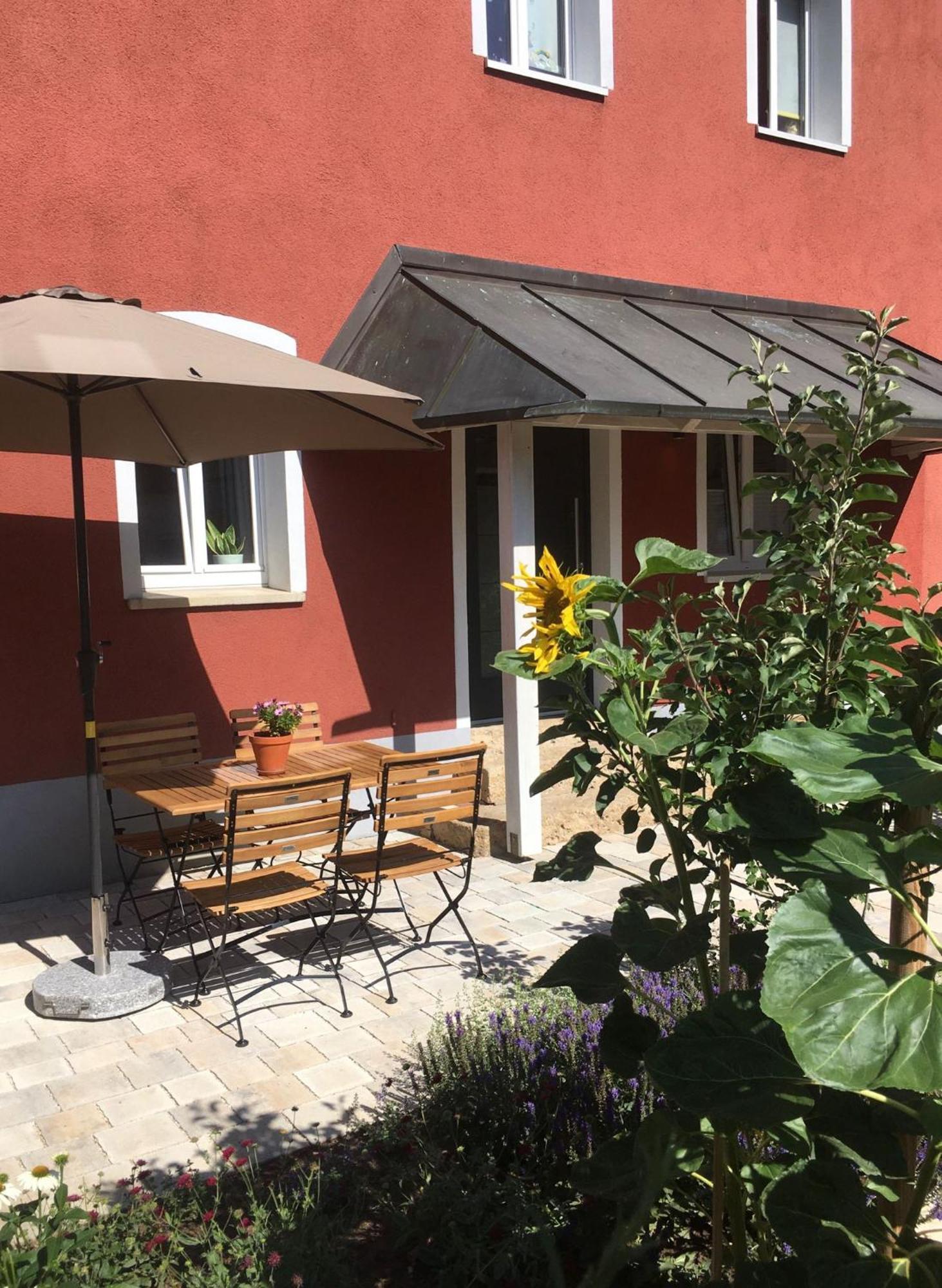 Ferienwohnung Rotes Haus シュナイッタッハ エクステリア 写真